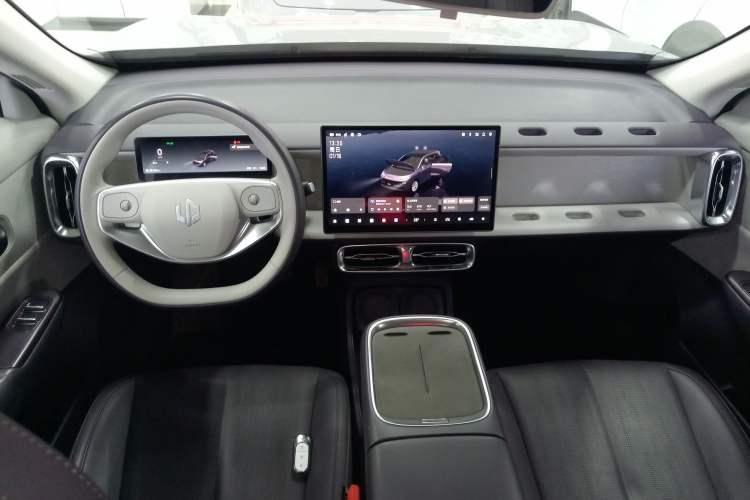 Used Leapmotor B10 2025 510 Joyful Edition
