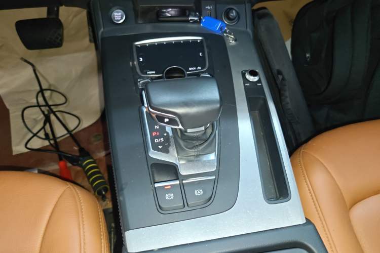 Used Audi Q5L 2020 Updated 40 TFSI Prestige Fashion Edition
