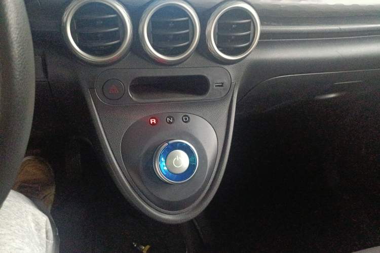 Used ORA Black Cat 2022 301km "Cute Pet" Version – Lithium Iron Phosphate