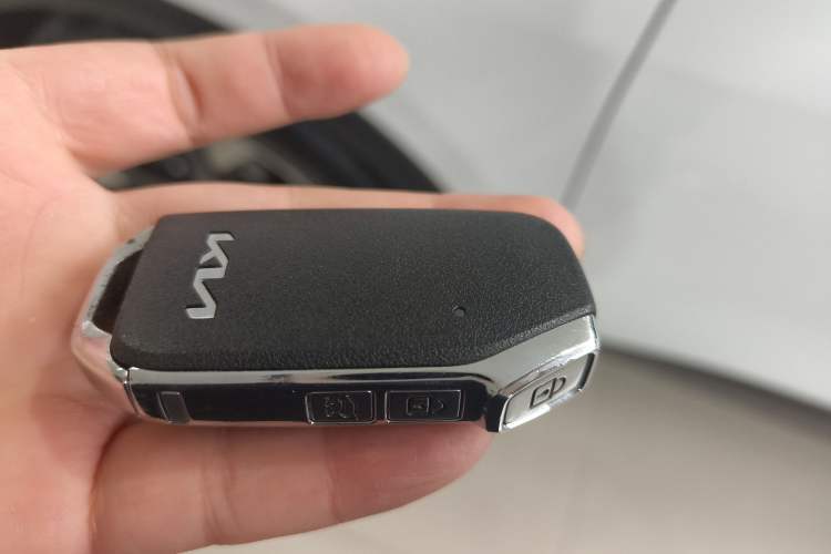 Used Kia Sportage (Chinese Domestic Model) 2023 2.0T Two-Wheel-Drive Prestige Edition