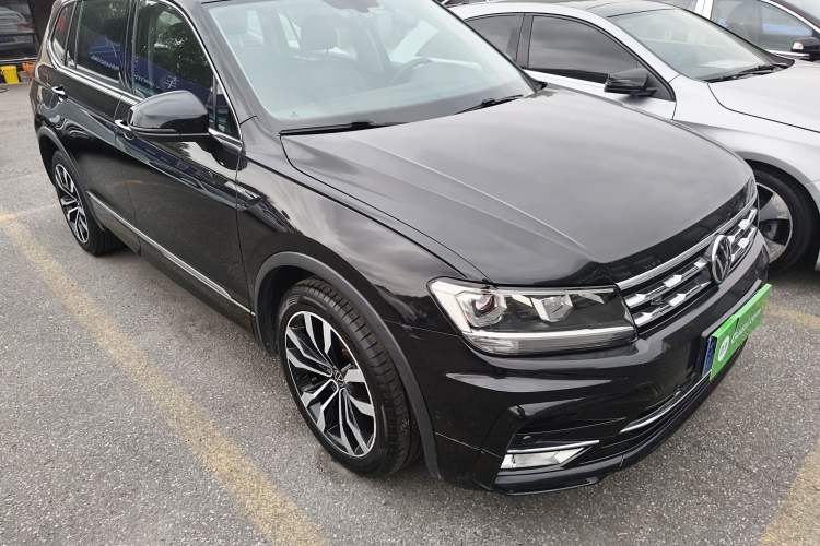 Used Volkswagen Tiguan L 2021 330TSI Automatic Two-Wheel Drive R-Line Enhanced Edition
