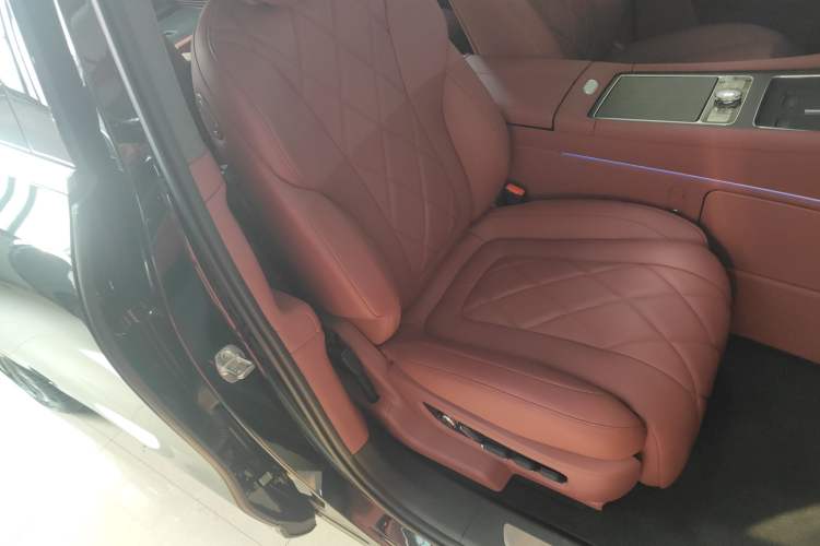 Used Hima AITO M9 2024 All-Electric Max Version 100 kWh 6-Seater