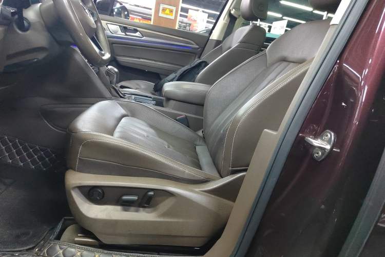 Used Volkswagen Viloran 2020 330TSI Luxury Edition
