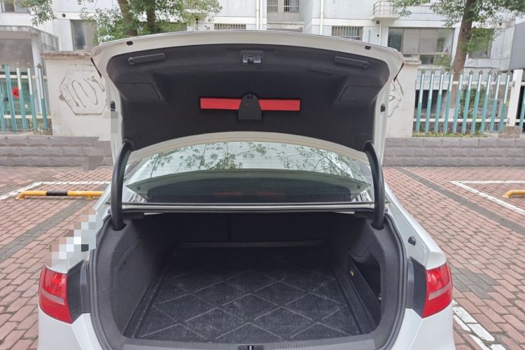 Used Audi A4L 2013 35 TFSI Automatic Standard Model
