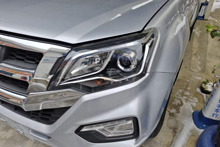 Used Isuzu JLM 2022 2.8T Classic Diesel Two-Wheel Drive Comfort Version with Standard Wheelbase – JE493ZLQ6E
