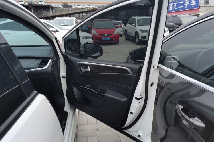 Used Honda Jade 2017 210 TURBO CVT Luxury Edition 5 Seats
