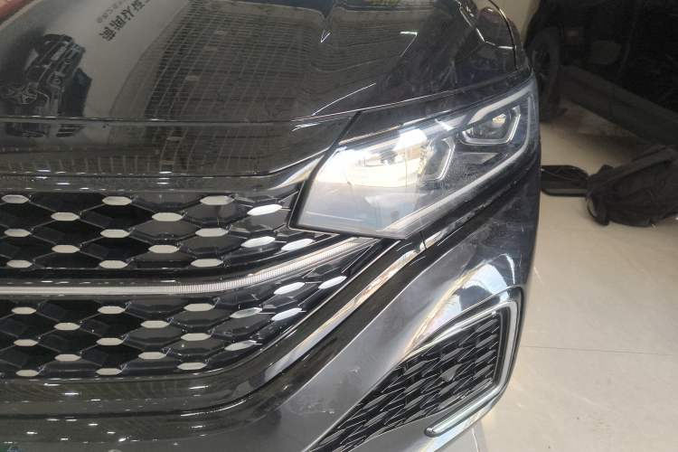 Used Volkswagen Passat 2022 330TSI Starry Luxury Edition
