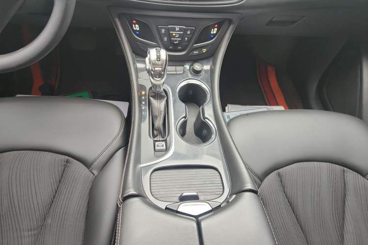 Used Buick Envision 2015 20T Two-Wheel-Drive Leading Model
