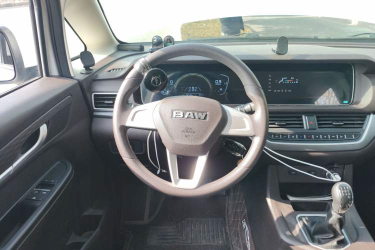 Used BAW Ruisheng Ace M7 2023 2.0L CNG Long Wheelbase Wealth Creation Version 7-seater