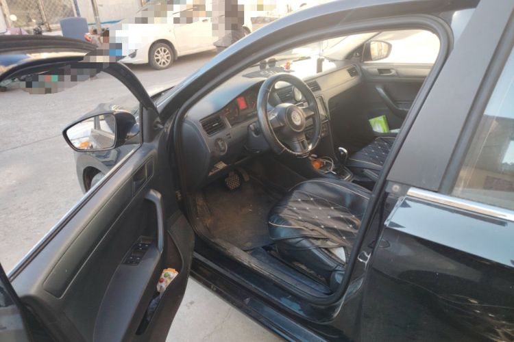 Used Volkswagen Santana 2013 1.6L Automatic Fashion Edition
