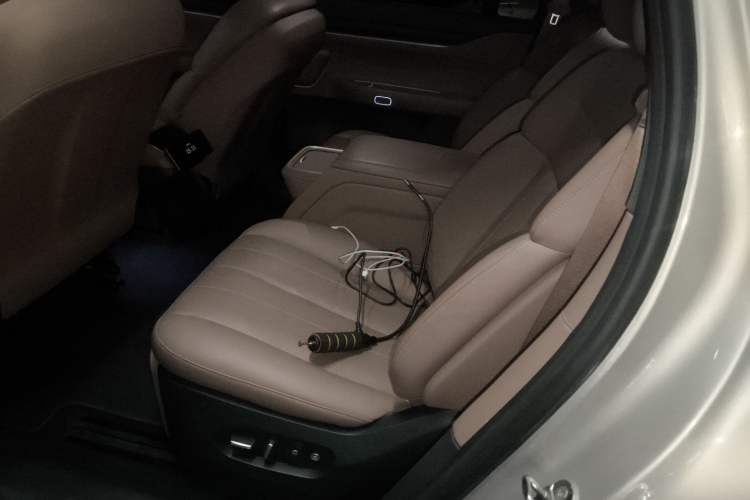 Used Nio ES8 2023 75 kWh Executive Edition
