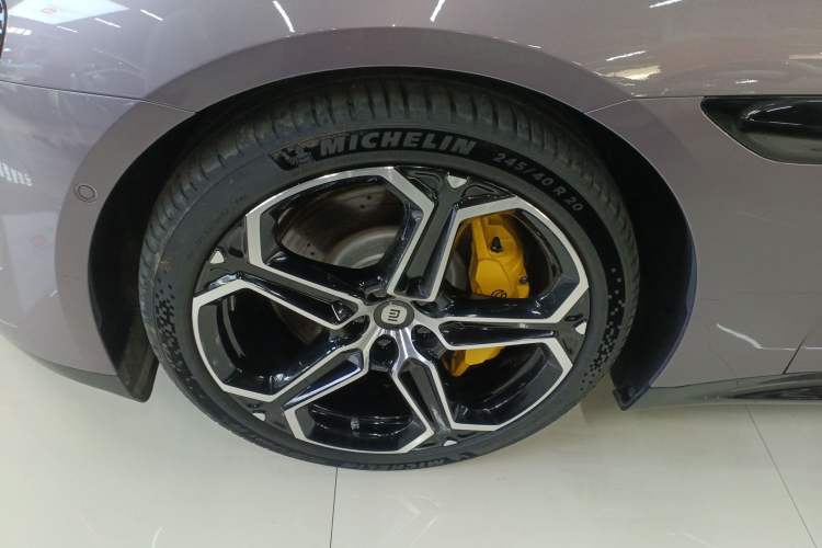 Used  SU7 2024 Four-Wheel Drive Ultra-Long Range Advanced Intelligent Driving Max Edition
