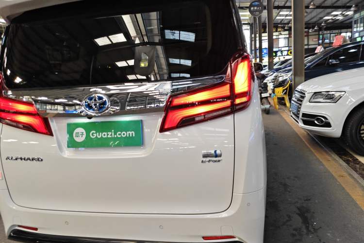 Used Toyota Alphard 2020 Dual-Engine 2.5L Luxury Edition