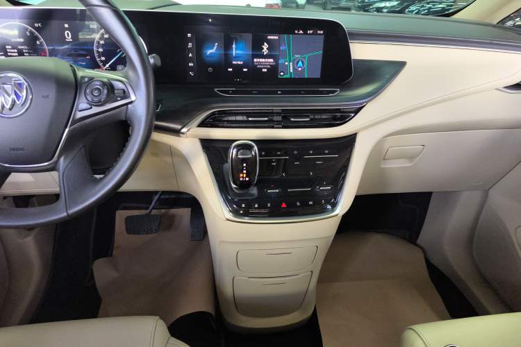 Used Buick GL8 2023 ES Lu Zun Deluxe Model
