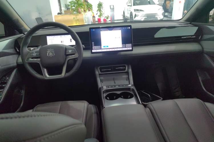 Used BYD Qin L 2025 EV 545KM Beyond Version