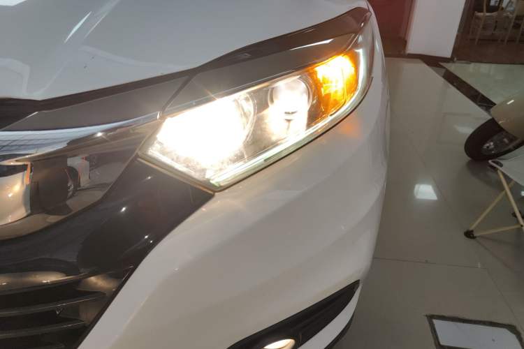 Used Honda Vezel 2020 1.5L CVT Elite Edition
