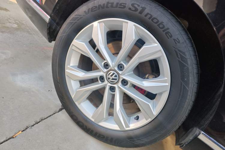 Used Volkswagen Magotan 2018 Facelift 330TSI DSG Luxury Model
