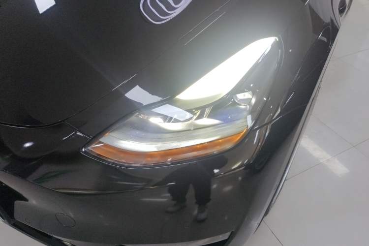 Used Tesla Model Y 2021 Long-Range All-Wheel-Drive Version 3D7
