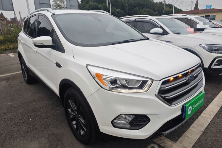 Used Ford Kuga 2019 EcoBoost 180 Two-Wheel-Drive Platinum Edition China VI Standard

