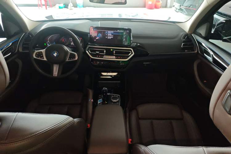 Used BMW iX3 2022 Leading Model
