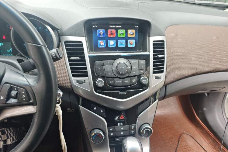 Used Chevrolet Cruze 2013 Hatchback 1.6L Automatic Luxury Model