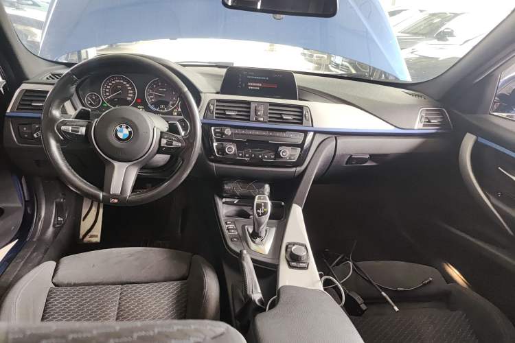 Used BMW 3 Series 2018 320i M Sport Package
