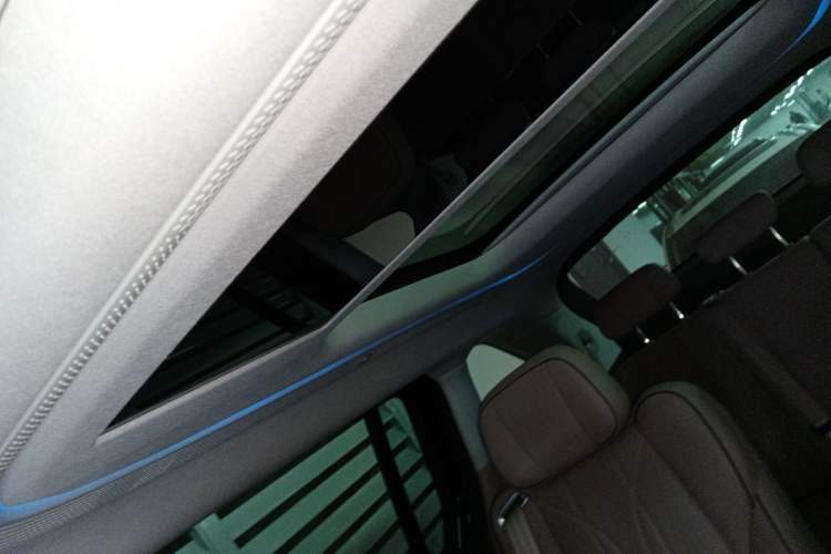 Used XPeng X9 2025 740 Ultra-Long Range Max
