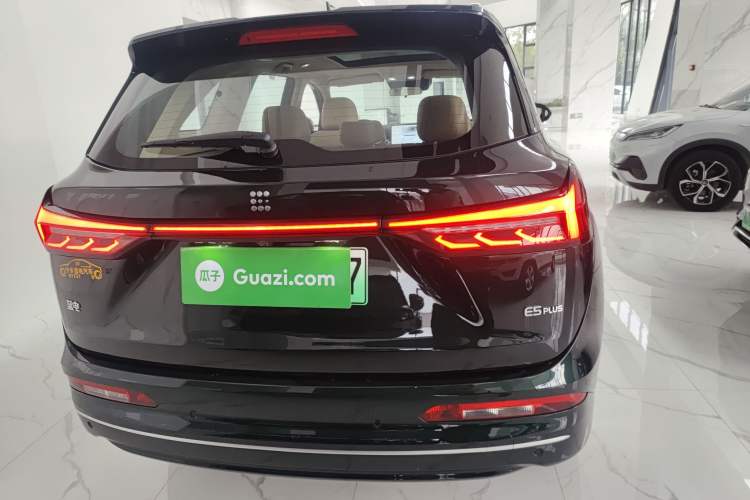 Used  E5 PLUS 2025 165 km Long-Range Version PLUS 5-Seater
