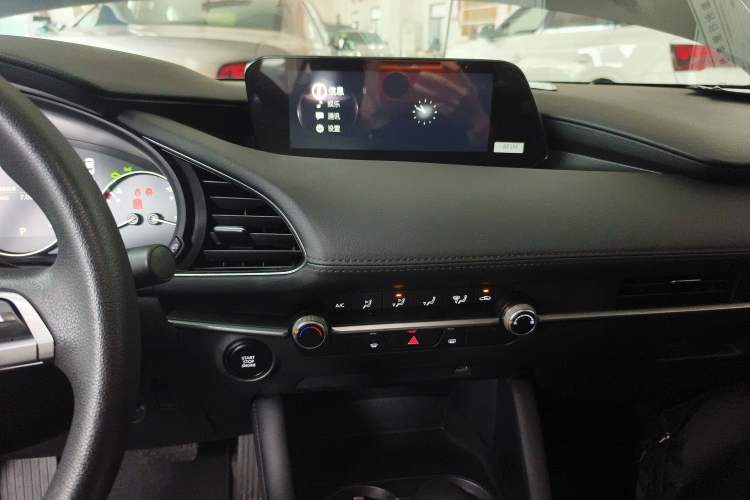 Used Mazda Mazda 3 Axela 2022 2.0L Automatic Zhiqing Edition
