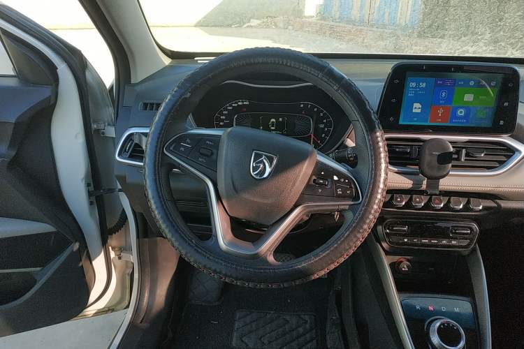 Used Baojun 510 2017 1.5L Automatic Fashion Model
