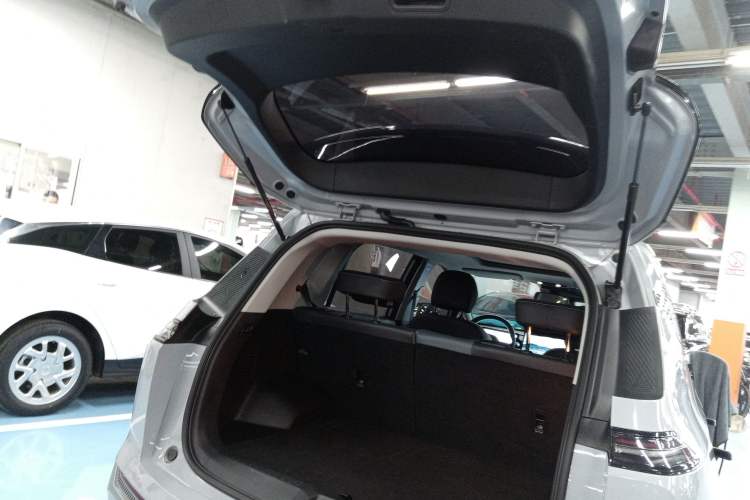 Used AION Y 2023 Plus 510 Smart Edition