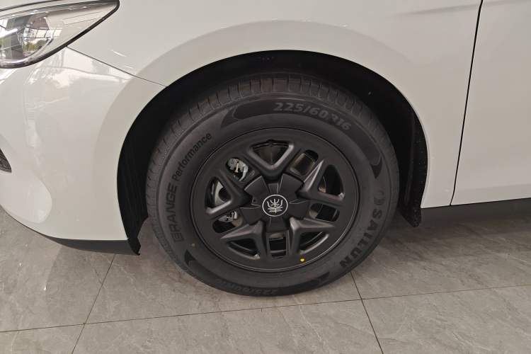 Used BYD Qin PLUS 2025 DM-i Smart Drive 55KM Leading Model