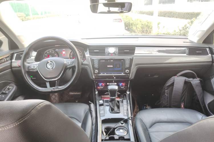 Used Volkswagen Phideon 2018 380TSI Two-Wheel Drive Business Edition
