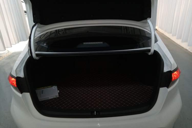 Used Toyota Levin 2023 Smart Electric Hybrid Dual-Engine 1.8L Luxury Edition
