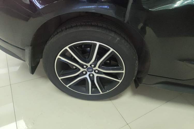 Used Ford Edge 2020 EcoBoost 245 Two-Wheel Drive Titanium 7-Seater