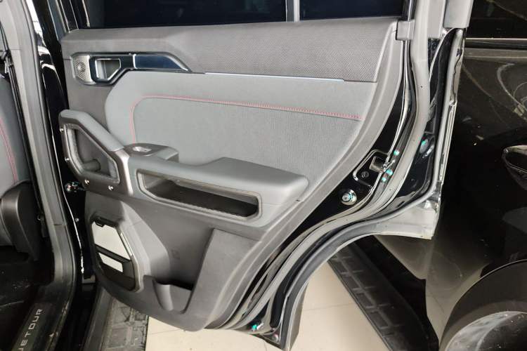 Used Jetour Traveler 2023 2.0T All-Wheel Drive CrossPRO+
