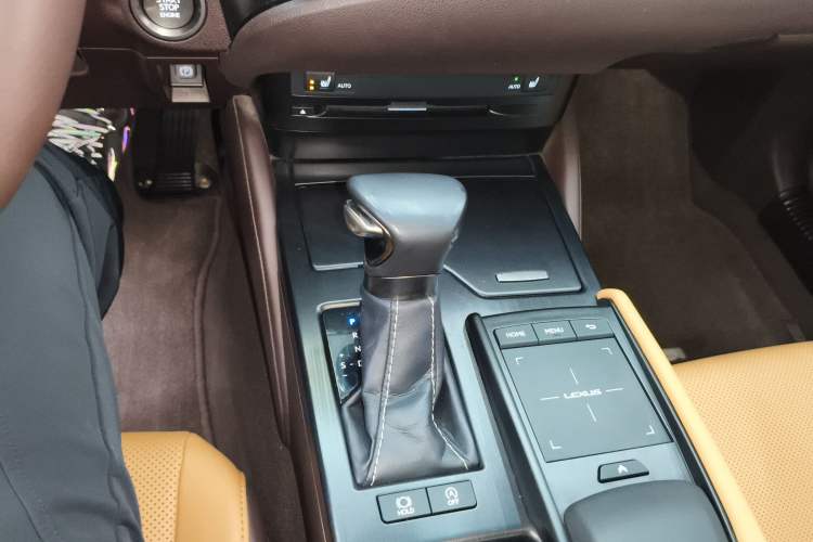 Used Lexus ES 2018 200 Excellence Edition China V Standard