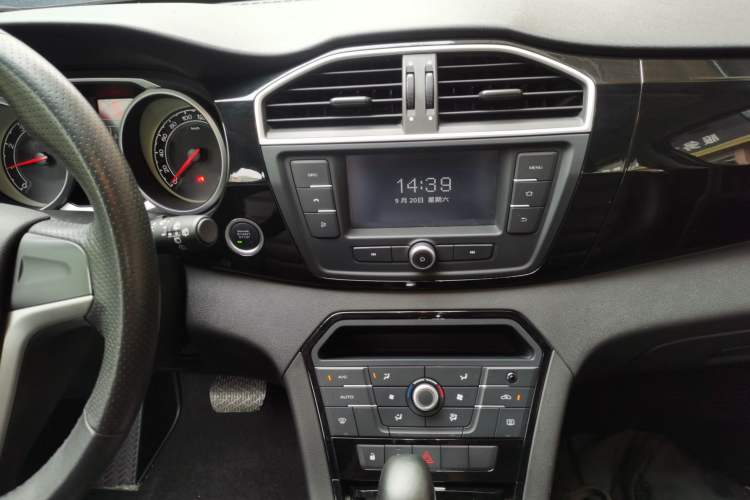 Used MG GS 2015 1.5TGI TST Elite Edition
