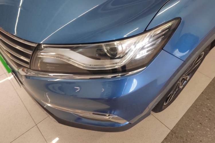 Used Roewe RX5 2016 20T Two-Wheel Drive Automatic Internet Smart Edition
