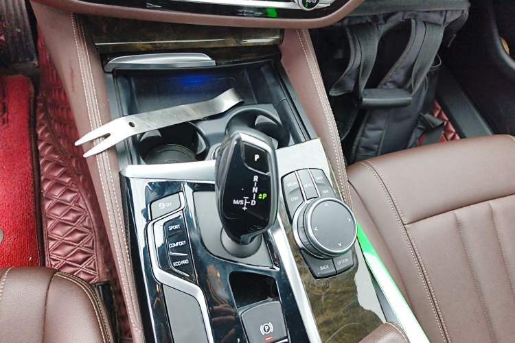 Used BMW 5 Series 2020 525Li M Sport Package