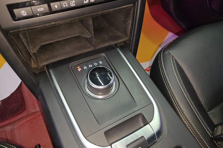 Used Land Rover Discovery Sport 2019 240 PS PURE Edition China VI Standard
