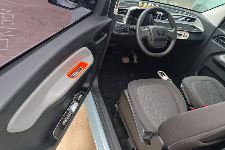 Used Wuling Hongguang MINIEV 2020 Freedom Version Lithium Iron Phosphate
