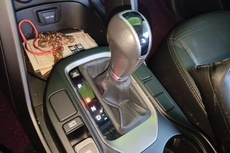 Used Hyundai Santa Fe 2013 2.4L Automatic Two-Wheel Drive Smart Version