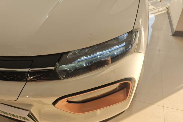 Used Dongfeng NAMMI BOX 2022 Chasing Wind Edition 331KM Advanced Model
