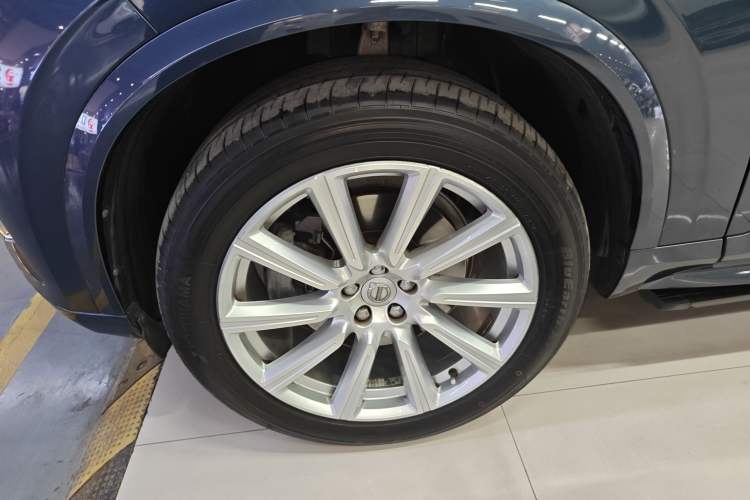 Used Volvo XC90 2019 T6 Zhiyi Edition 7-Seater China VI Standard