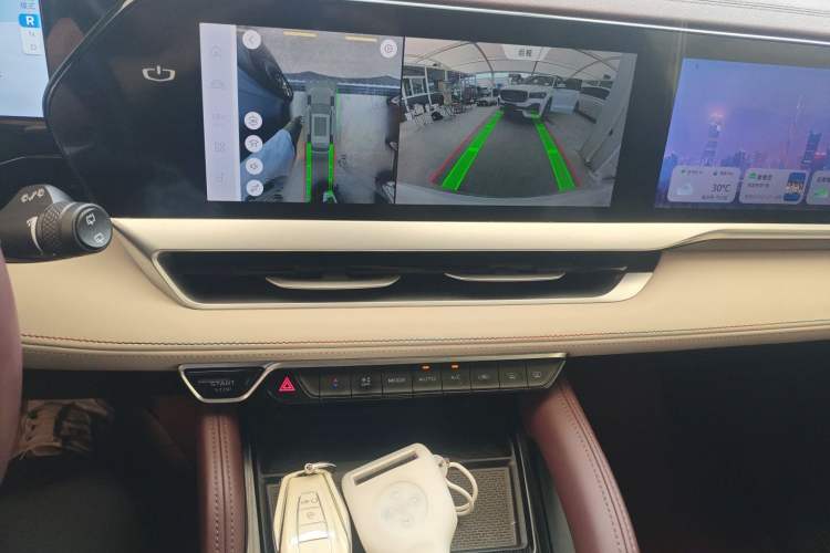 Used Geely Auto Monjaro L 2021 2.0TD DCT EVO Two-Wheel Drive Smart Luxury Version
