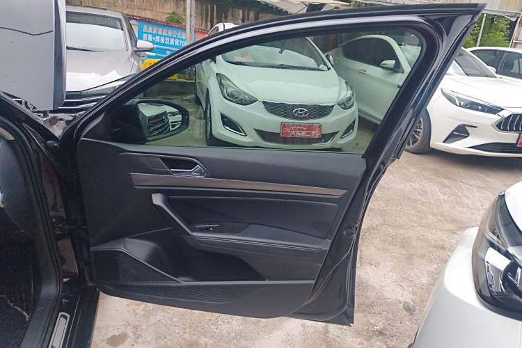 Used Volkswagen Lavida 2019 1.5L Automatic Comfort Edition China VI Standard
