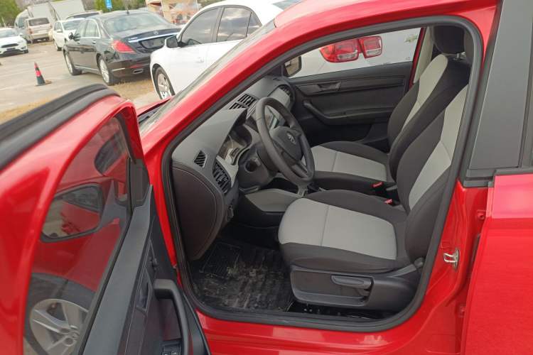 Used Skoda Fabia 2017 1.4L Automatic Car Enjoy Edition
