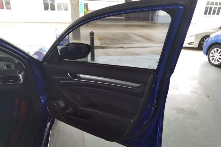 Used Honda Accord 2018 Rui Hybrid 2.0L Rui Ling Edition China VI
