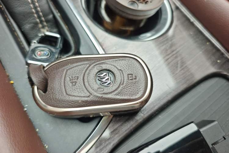 Used Buick Envision 2016 20T Two-Wheel-Drive Elite Model
